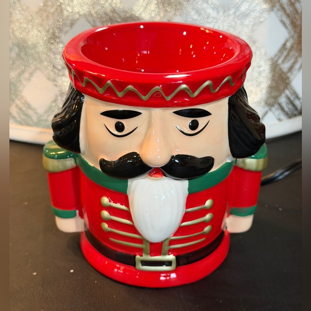 Scentsy Nutcracker King Wax Warmer